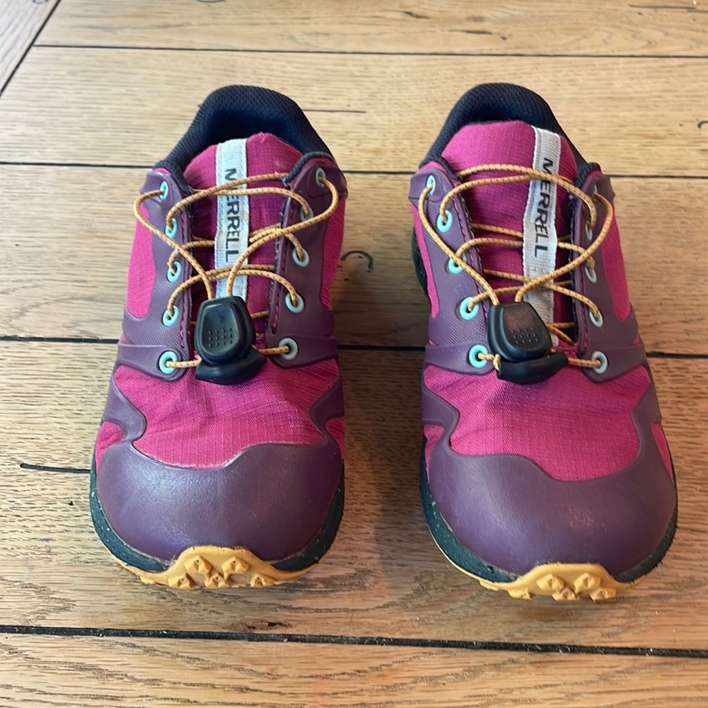 Kids Merrell waterproof hiking shoes- size 2.5 girls